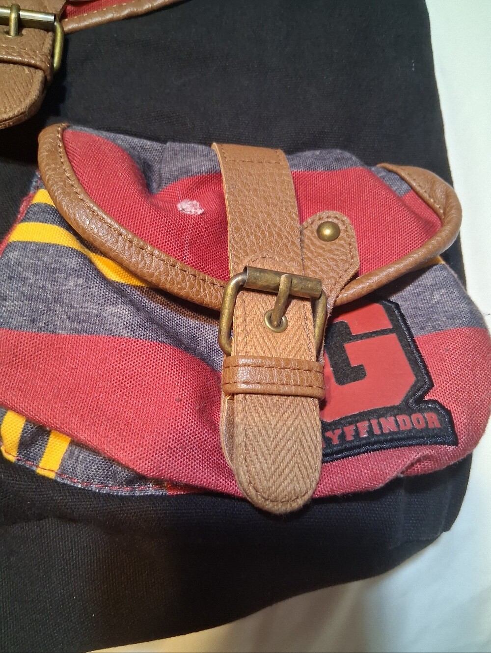 Harry Potter Gryffindor "Alumni" Backpack Wizarding World Bioworld Potterhead - Picture 9 of 15